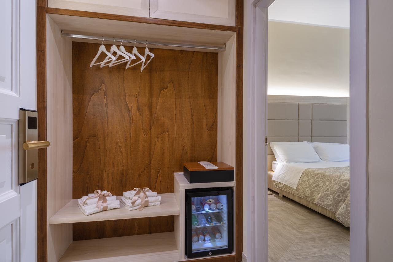 Villa Domus Salento Suites & Rooms Con Parcheggio Privato In Loco Lecce Eksteriør bilde