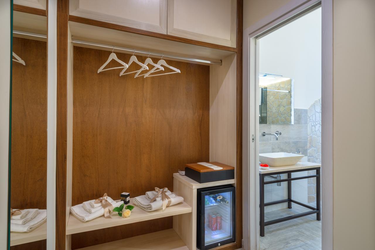 Villa Domus Salento Suites & Rooms Con Parcheggio Privato In Loco Lecce Eksteriør bilde